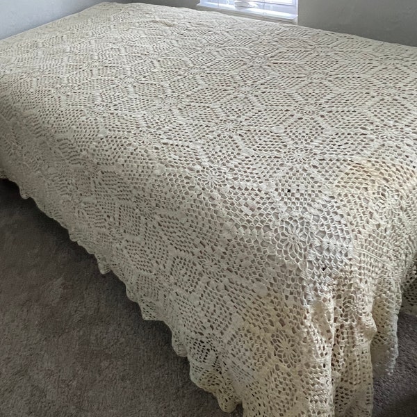 RARE Vintage Off-White Crocheted Bedspread / Tablecloth, 80" x 94"