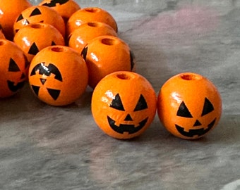 Halloween-Perlen, 16 mm Kürbisperlen, Jack-o'-Lantern-Perlen, große orangefarbene Holzperlen, grobes Bastelmaterial für Drahtarmreifen