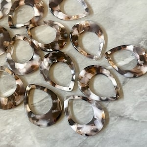 Braun weißer Harz Acryl Rohlinge Ausschnitt, Ohrring Perle Schmuck machen, 28mm Teardrop Anhänger Schmuck, braune Ohrringe DIY