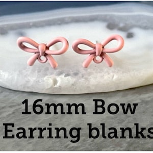 Pink bow hammered 16mm post earring blanks, blush drop earring, light pink stud earring, valentine jewelry, gold dangle DIY making bow tie