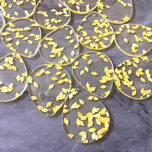 Yellow Confetti set in Clear Resin Acrylic Blanks Cutout, earring bead jewelry making, 30mm circle jewelry, yellow pendant teardrop