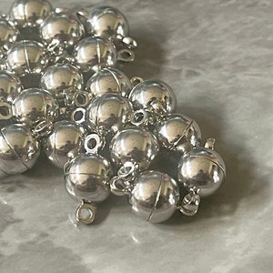 WHOLESALE Magnetic closures for bracelets or necklaces, set of 20 pairs, brass closure pieces