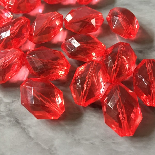 Diamant rouge tordu des perles ovales, perles translucides 22mm pour la fabrication de bijoux, perles à facettes en résine, clair bijoux collier