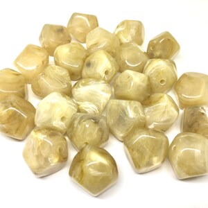 Brown Beads, Toffee, Acrylic Beads, The Jet-Setter Collection, 22mm beads, Colorful beads, Multi-Color Beads, Gemstones, Chunky Beads