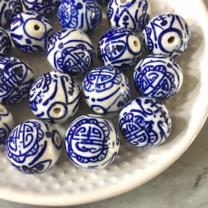 XL Ginger Jar Chinoiserie Handmade Blue and White Porcelain 18mm Beads, circular round beads, jewelry statement chunky, glass beads white