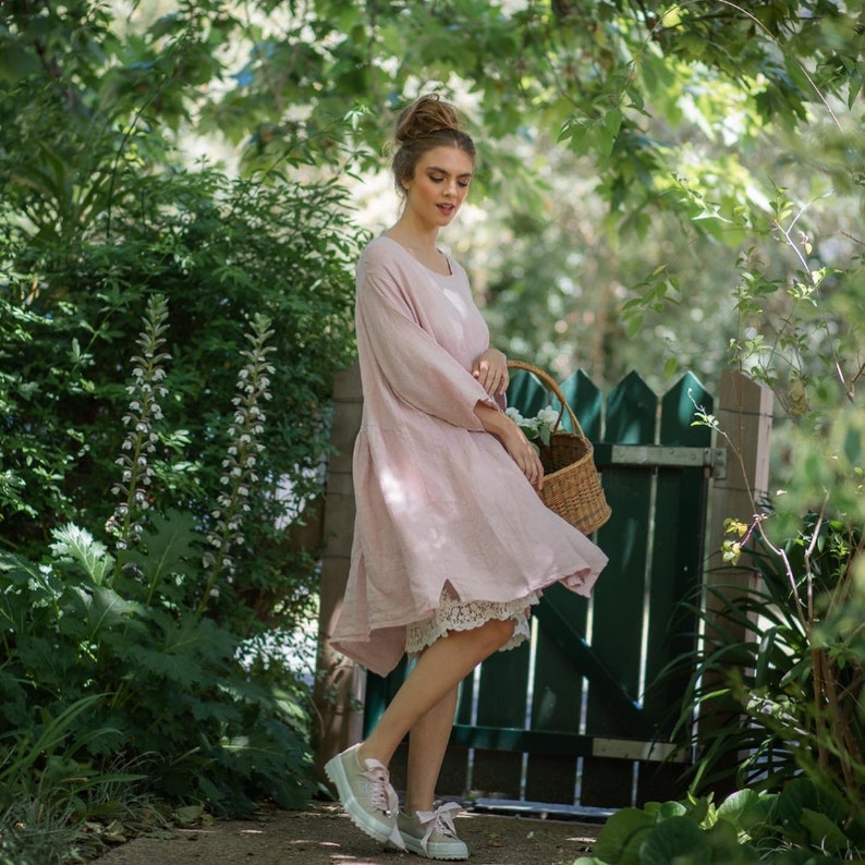 Clarissa linen dress. Pale blush pink linen dress. oversize linen dress. one size beautiful pink linen dress. image 5