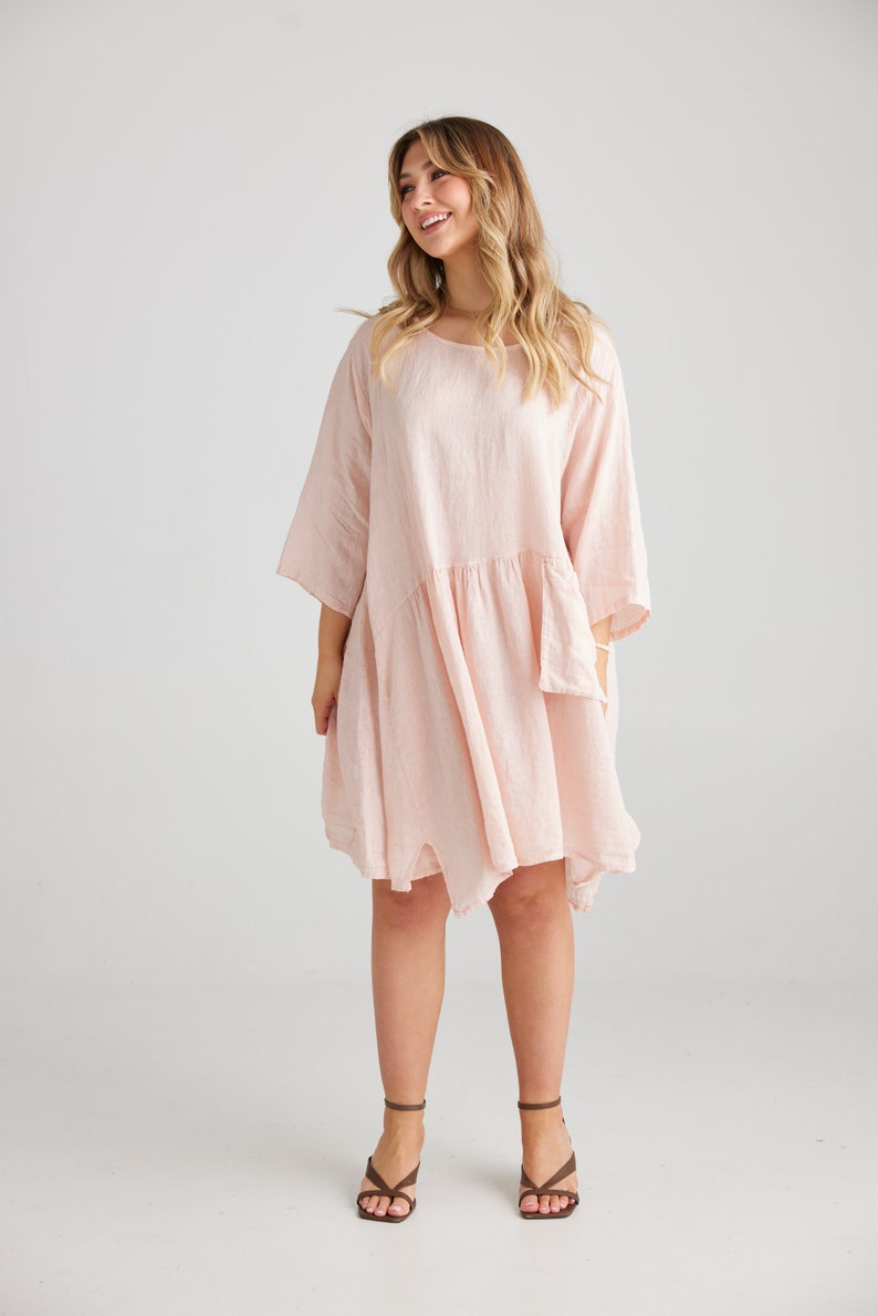 Clarissa linen dress. Pale blush pink linen dress. oversize linen dress. one size beautiful pink linen dress. image 3