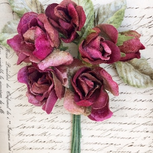 Flores de terciopelo. Ramo de flores para sombrerería. Flores de sombrerería. Flores vintage. Ramo de violetas de la hermana Miss Rose. Flores de sombrerería al por mayor.