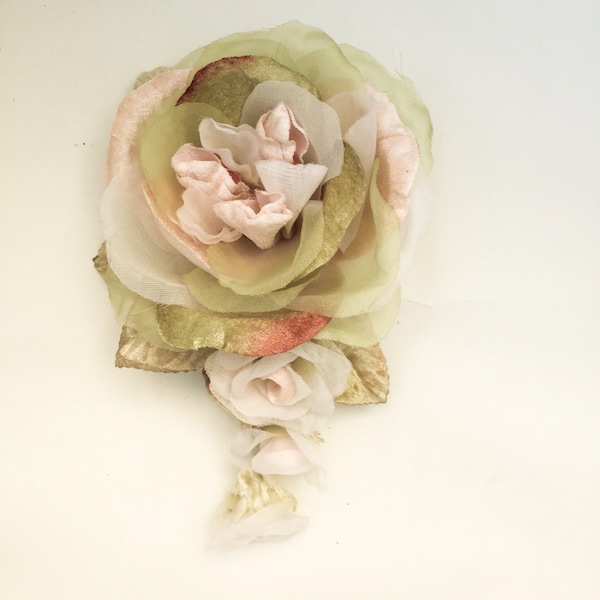 Velvet rose  . Vintage millinery . Millinery velvet . Flower crowns . millinery roses. corsage. Champagne pink peony rose