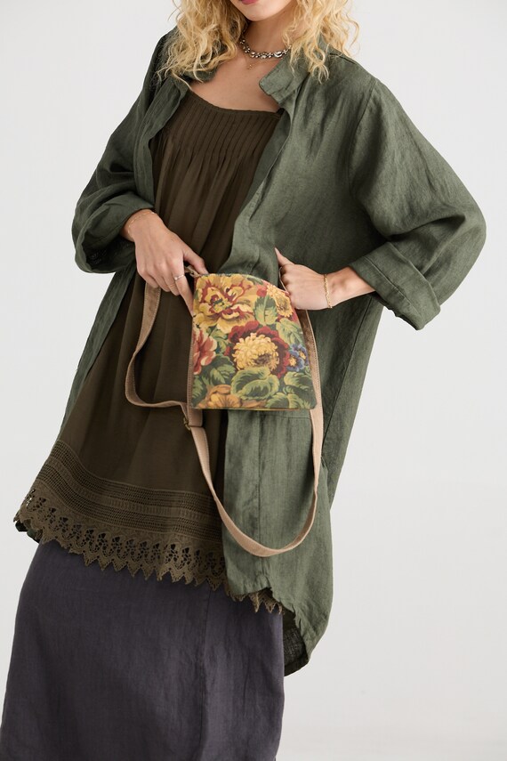 Kestrel Linen Crossbody Bag | Spring Rose Bouquet Kestrel Linen Crossbody Bag | Spring Rose Bouquet