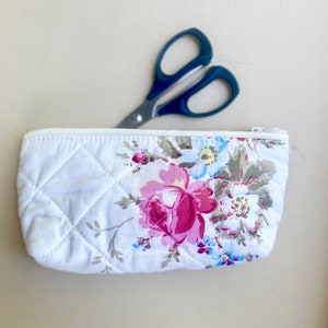 Quilted rose floral cotton zip bag for makeup or sewing accessories. Pretty vintage quilted pencil case for holding any treasures. Washable image 2