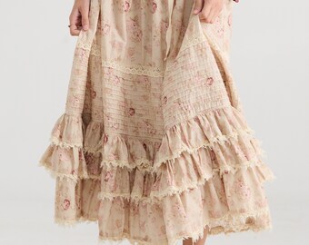 Perdita floral and lace skirt. Vintage floral cotton and lace full skirt. Stunning full skirt in floral.