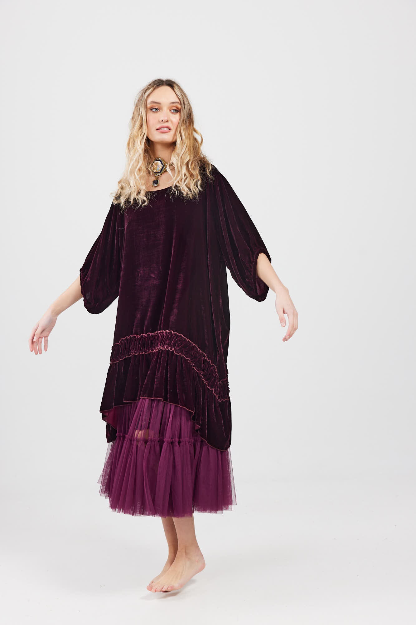 バーガンディ オフショルダーベルベットドレス il_fullxfull.3285074398_cx3c.jpg