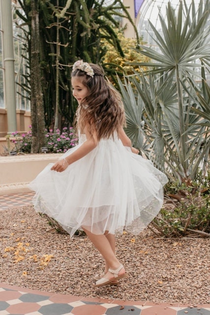 LITTLE BALLERINA DRESS ホワイト Aurora Tulle Ballet Dress. Little Girl Ballet Dress. Flower Girl