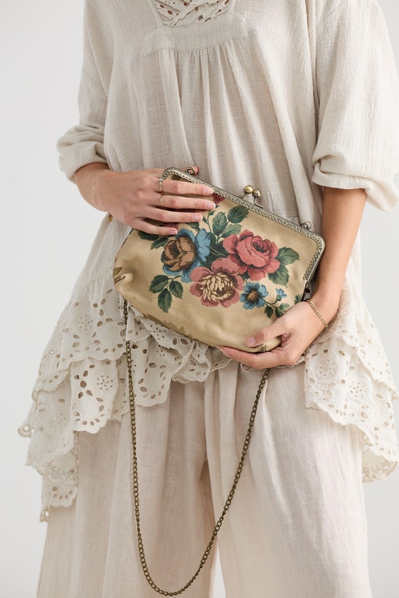 Nightingale Linen Purse | Antique Bouquet Nightingale Linen Purse | Antique Bouquet
