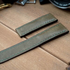 Bespoke leather watch strap, Vintage style Khaki green image 3