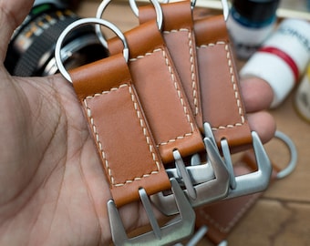 Personalized Leather Key Ring: Hand-Stitched Watch Strap Style
