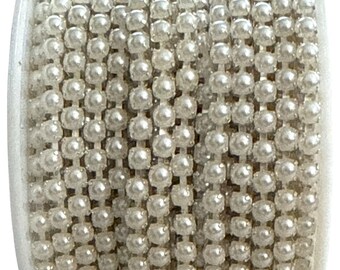 Pearl Accent on Silver Chain – Elegant Finishing Trim (10 Yard Roll)