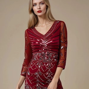 Rode jaren 1920 flapperjurk met mouwen – vintage Gatsby-feestjurk met franje | Art Deco Roaring 20s bruiloftsgastoutfit | Downton Abbey
