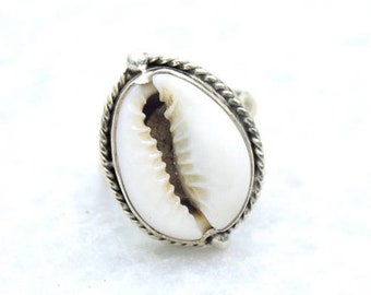 925 Sterling Silver Cowrie Shell Ring, Cowrie Sea Shell Silver Jewelry, Boho Shell Ring,Bohemian Jewelry,Summer Ring,Beach Handmade Jewelry