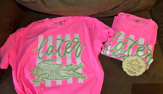 Comfort color later gator tee