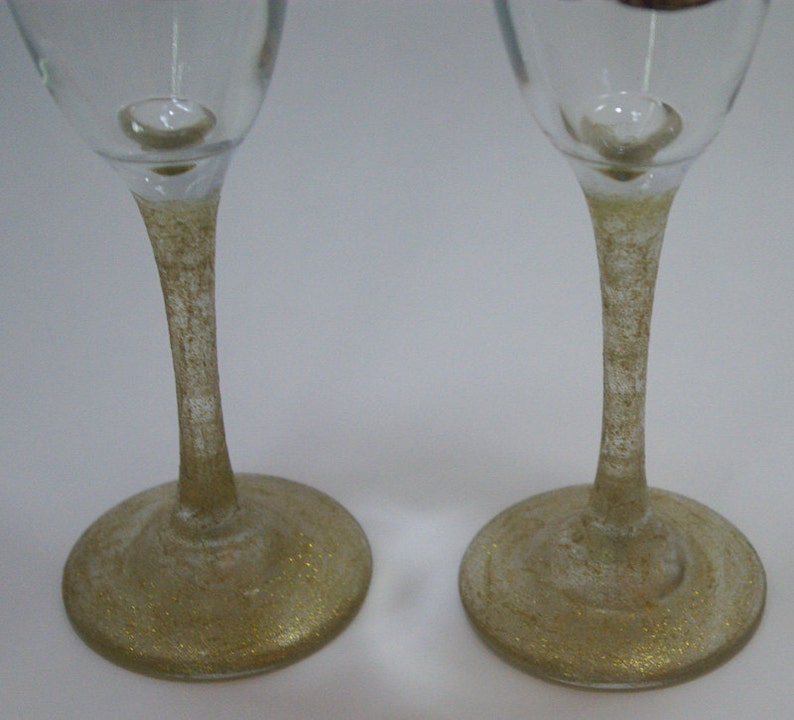 Pair of Doves Hand Painted Champagne Glasses Sold as a pair image 3