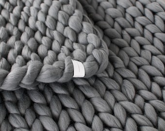 Chunky Knitted Blanket . Grey | Chunky Knit Blanket | Merino Wool Blanket | 100% Merino Wool | Giant Throw | Chunky | Ultimate Gray Blanket