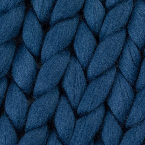 Couverture tricotée épaisse . Bleu nuit | Chunky Knit Blanket | Couverture en laine mérinos | 100% laine mérinos | Lancer géant | Chunky | Tricot de bras