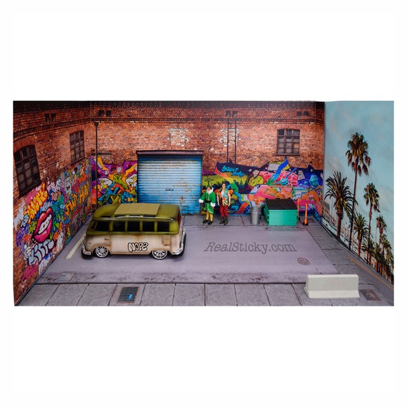 Full RC 1/10 Scale California Graffiti Street Scene Garage