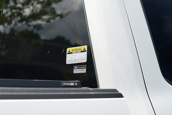 2 Adesivi Auto Umoristici – Regole Di Sicurezza – Decalcomanie In Vinile Per Finestrini E Paraurti – 10,2 X 5,7 Cm