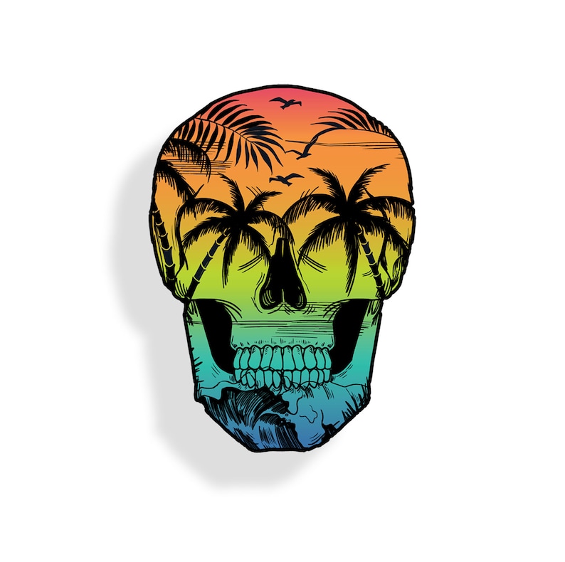 Puede incluir: Una calavera de color arco&iacute;ris con palmeras y p&aacute;jaros en su interior. La calavera est&aacute; delineada en negro y tiene un fondo blanco.