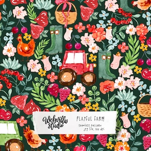 Puede incluir: Un patrón de acuarela sin costuras con un fondo verde oscuro. El diseño presenta un tractor rojo, fresas, cerezas, flores, pollos, cestas y botas verdes. Se incluye el texto "Playful Farm".
