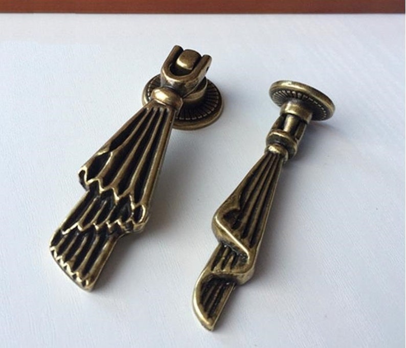 Vintage Drop Pulls Knobs Dresser Drawer Pulls Handles Knobs Etsy
