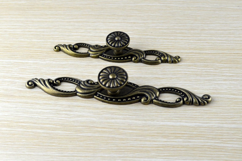 Rustic Dresser Drawer Knobs Pulls Back Plate Antique Bronze / Etsy