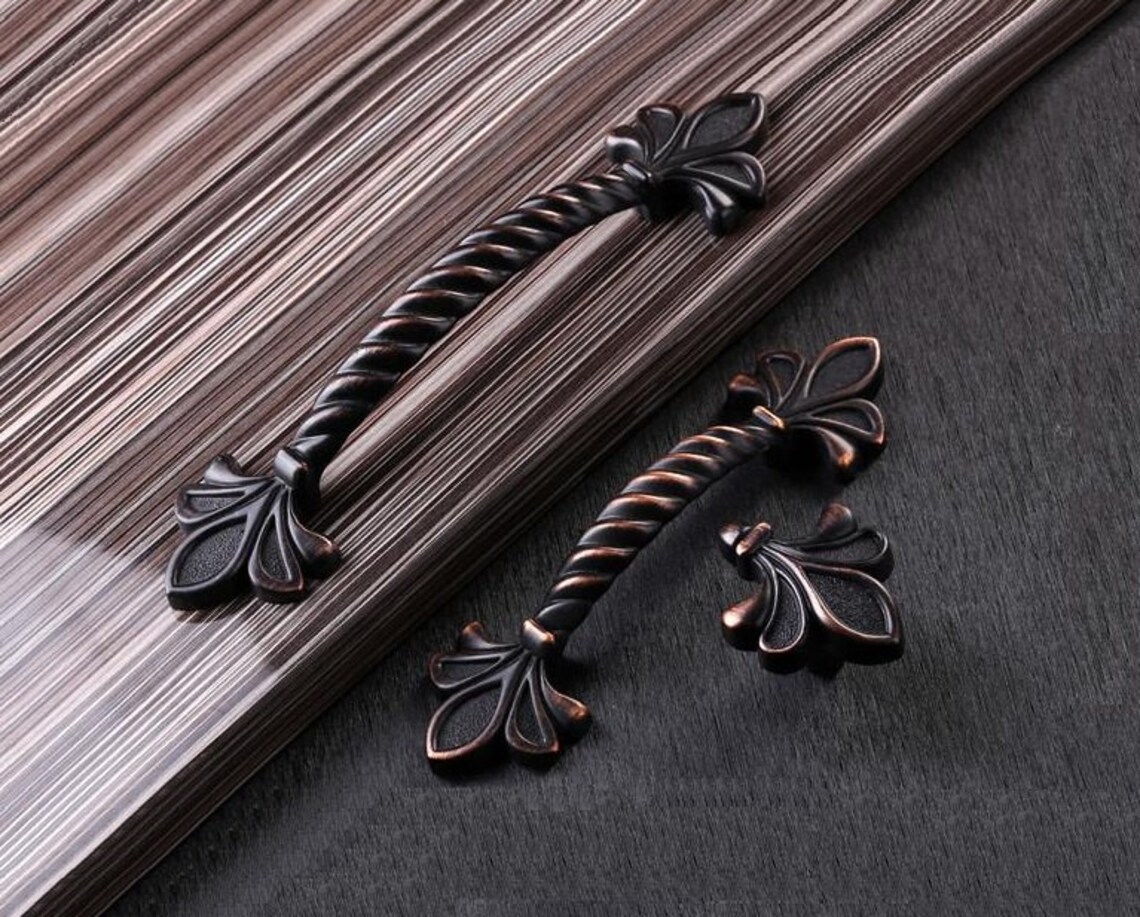 Vintage Dresser Knobs Pulls Drawer Knobs Pulls Handles /chic Etsy