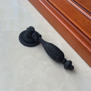 Black Cabinet Knobs Pulls Drop Pulls / Dresser Drawer Knobs Pulls Handles Rustic Vintage Furniture Hardware Metal Classic Black Knob Pulls