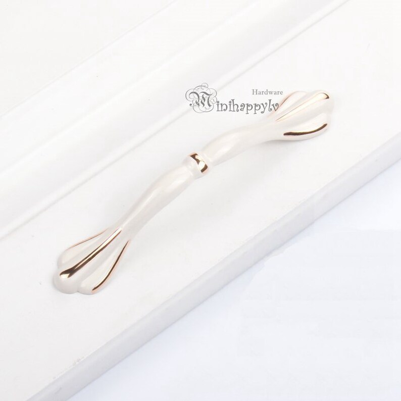 Dresser Handles Pulls Unique Pulls Handles Knobs Etsy