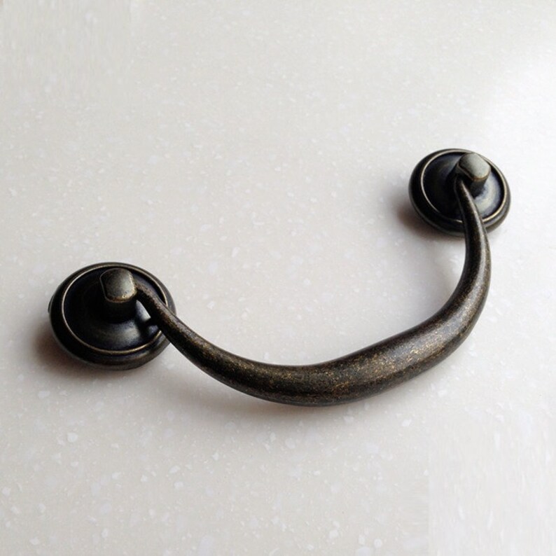 Swing Dresser Pulls Drawer Handles Knobs Drop Antique Bronze Kitchen Cabinet Handle Knob Rustic Vintage Furniture Hardware 106mm