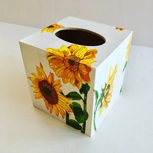 Square Kleenex Tissue Box Cover, Handmade Tissue Box Holder, Custom Tissue Dispenser, Rustic Tissue Box Cover, Sunflowers Tissue Box Cover