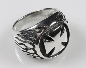 Anillo HBMALTSMN8RING - Para ÉL, que emana poder de protección. Este anillo cruzado maltés pesa 7,8 gramos en plata 925. Se vende individualmente.