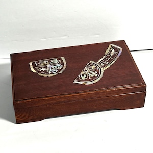 Vintage Asian Mother of Pearl Inlay Wooden Cigarette Box