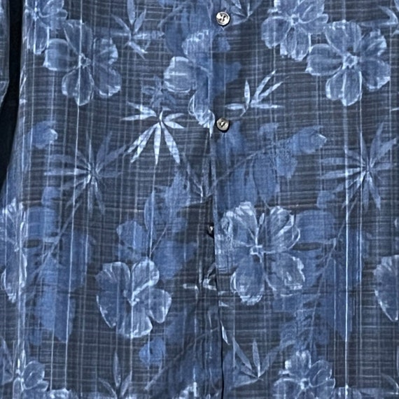 Van Heusen Mens 18 XXL Hawaiian Blue Shirt 1990s - image 9