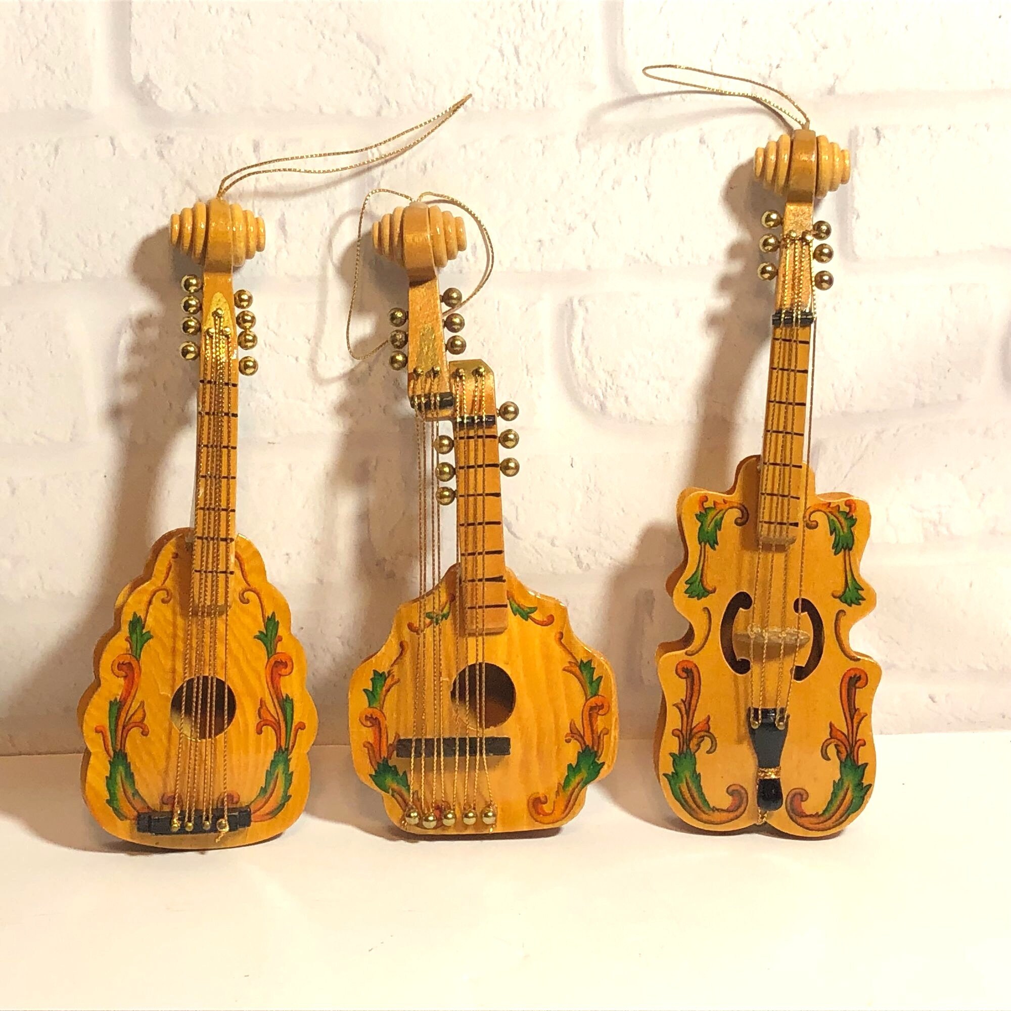 Lutes for sale Only 4 left at 70