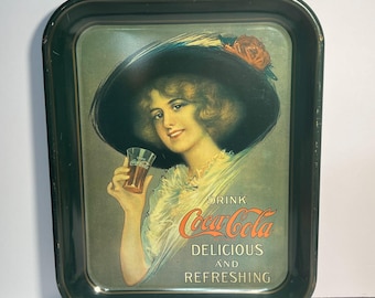 Taca metalowa Vintage Coca-Cola Hamilton King Girl