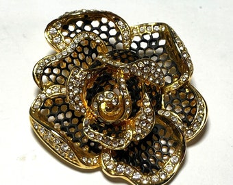 Vintage Black Gold Filigree Mesh Rose Rhinestone Lapel Pin Brooch