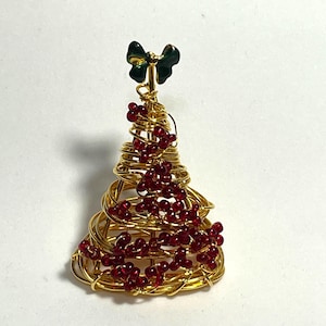 Vintage Handcrafted Wire Christmas Tree Brooch
