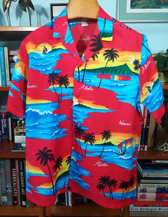 Vintage 60s CASUAL WEAR Made in Hawaii MEDIUM Shirt Sailboat 