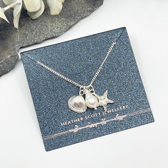 Seaside shop pearl necklace