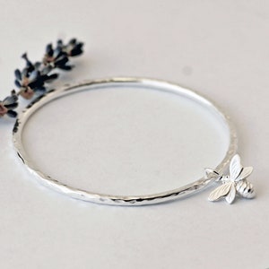 Bee bangle