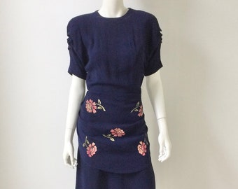 Vintage 1940s Dress / 40s Navy Dress with Painted Flowers / Small